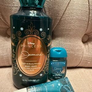 Disney Princess Jasmine Teal bath and body works Set